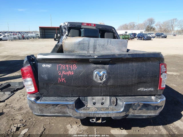 Ram 2500 Tradesman  4x4 6'4 Box