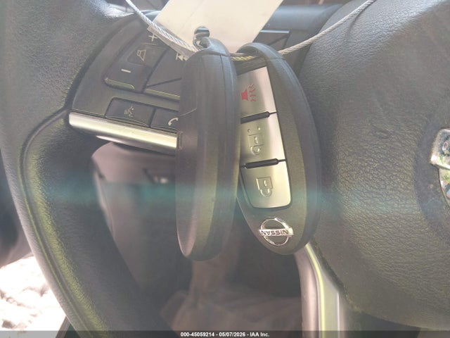 Nissan Kicks S