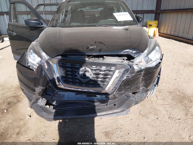 Nissan Kicks S