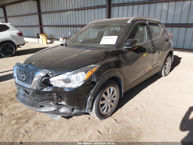 Nissan Kicks S