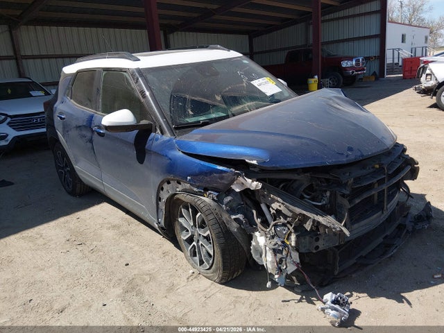 Salvage Chevrolet Trailblazer Image