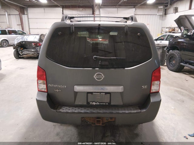 Nissan Pathfinder Se