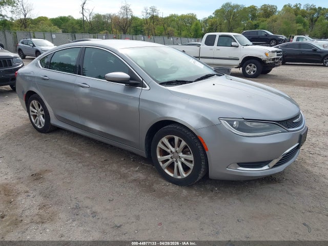 Salvage Chrysler 200 Image