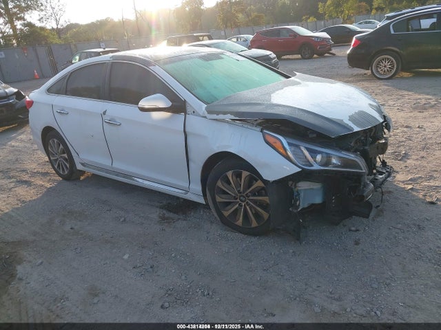 Salvage Hyundai SONATA Image