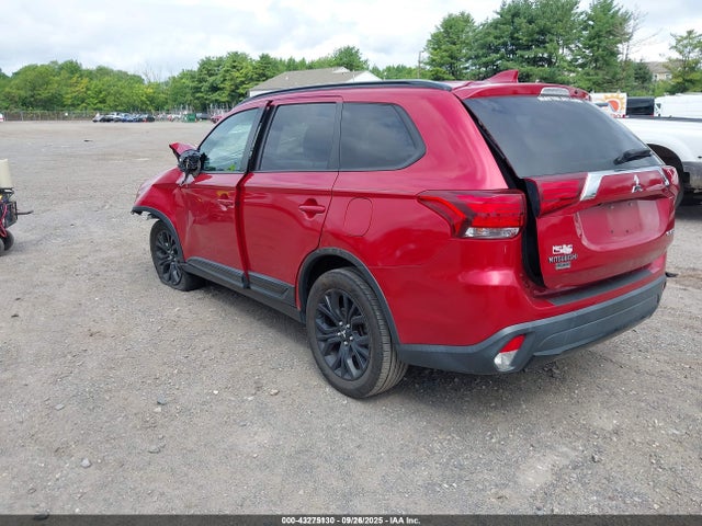 Mitsubishi Outlander Le