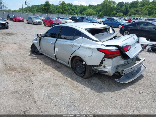 Nissan Altima S Fwd