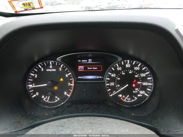Nissan Pathfinder Sv