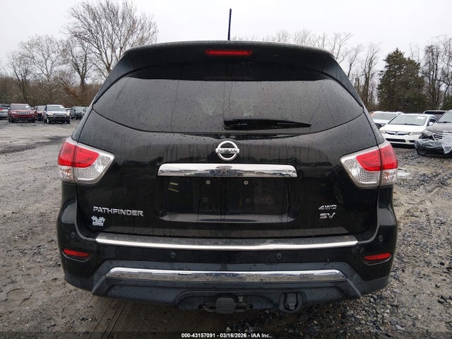 Nissan Pathfinder Sv