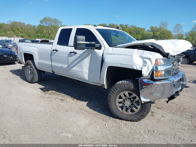 Salvage Chevrolet Silverado 2500 Image