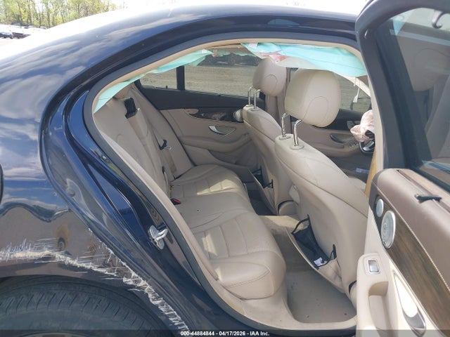 Mercedes-Benz C-Class Luxury 4matic