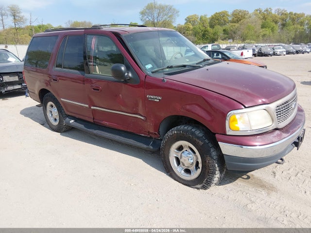 Salvage Ford Expedition Image