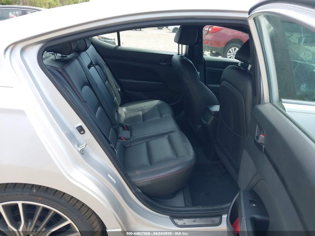 Hyundai ELANTRA Sport