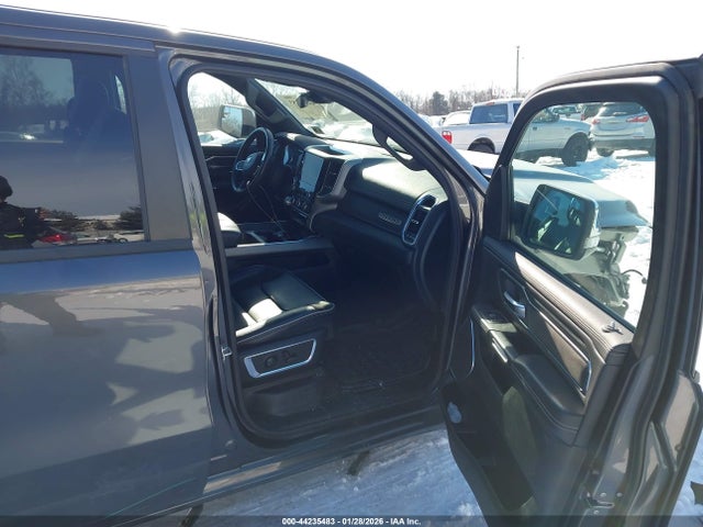 Ram 1500 Laramie  4x4 5'7 Box