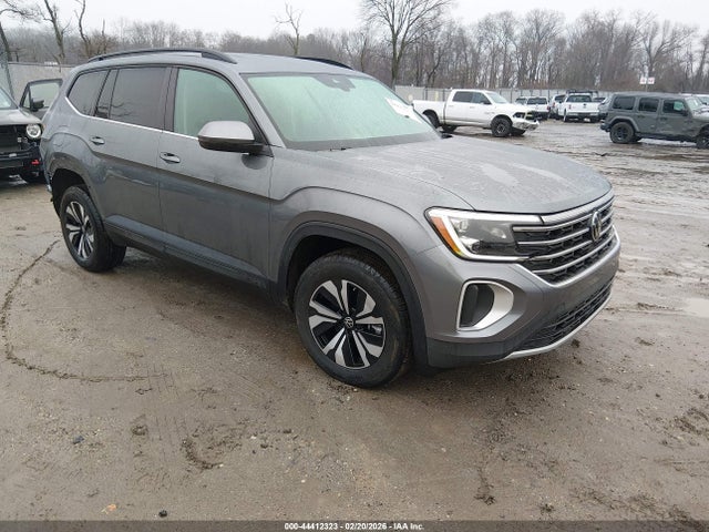 Salvage Volkswagen Atlas Image