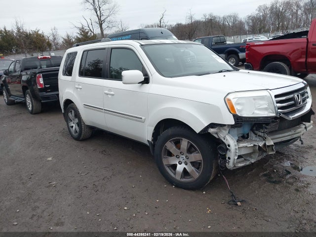 Salvage Honda Pilot Image