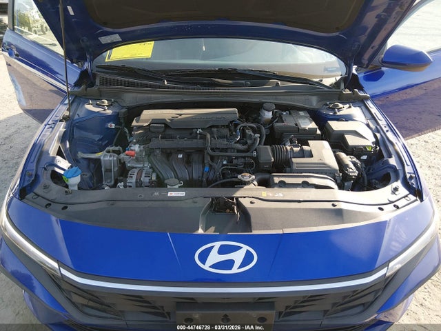 Hyundai ELANTRA Sel