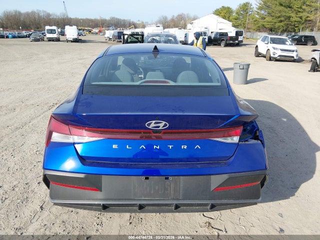 Hyundai ELANTRA Sel