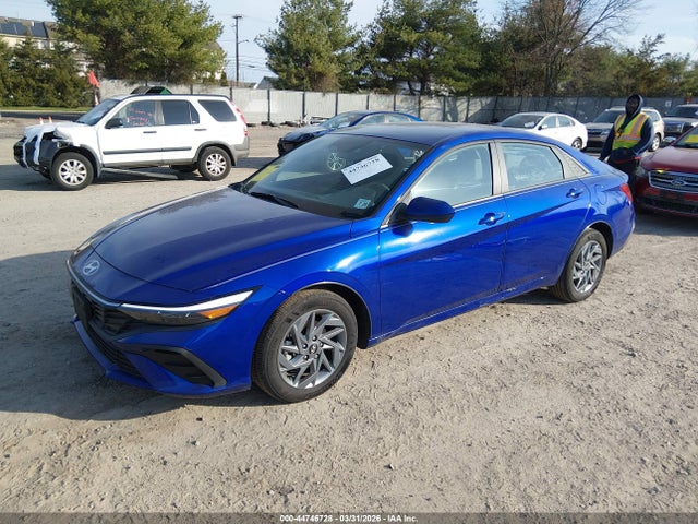 Hyundai ELANTRA Sel