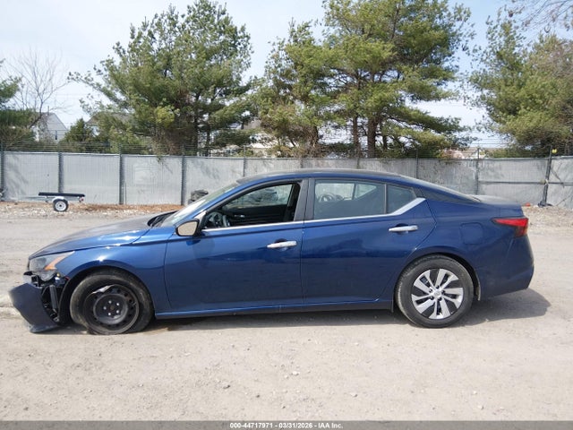 Nissan Altima S Fwd