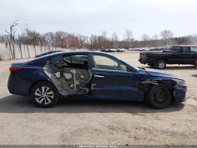 Nissan Altima S Fwd