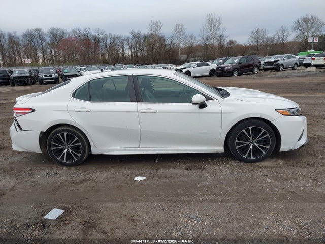 Toyota Camry Se