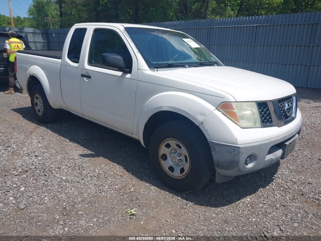 Salvage Nissan Frontier Image