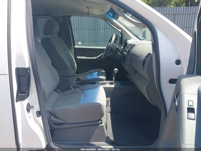 Nissan Frontier Xe