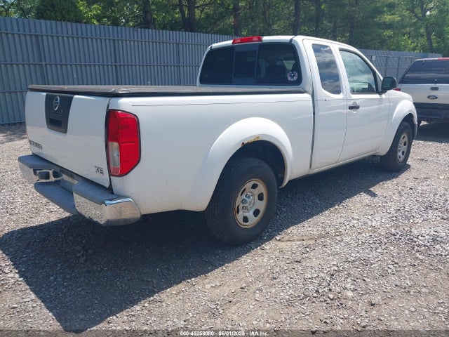 Nissan Frontier Xe