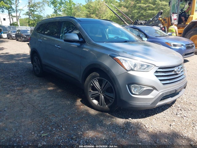 Salvage Hyundai SANTA FE Image