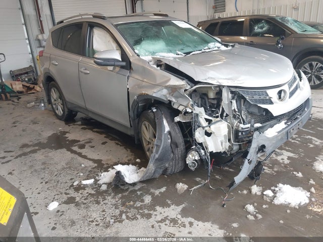 Salvage Toyota RAV4 Image