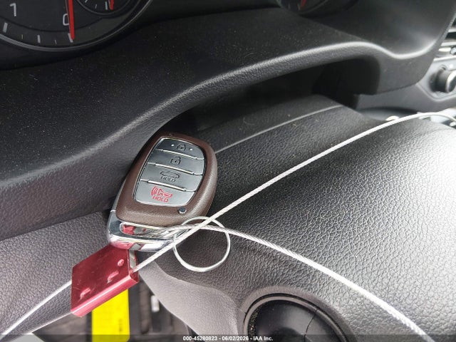Hyundai ELANTRA Sport