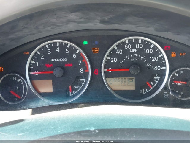 Nissan Pathfinder Le