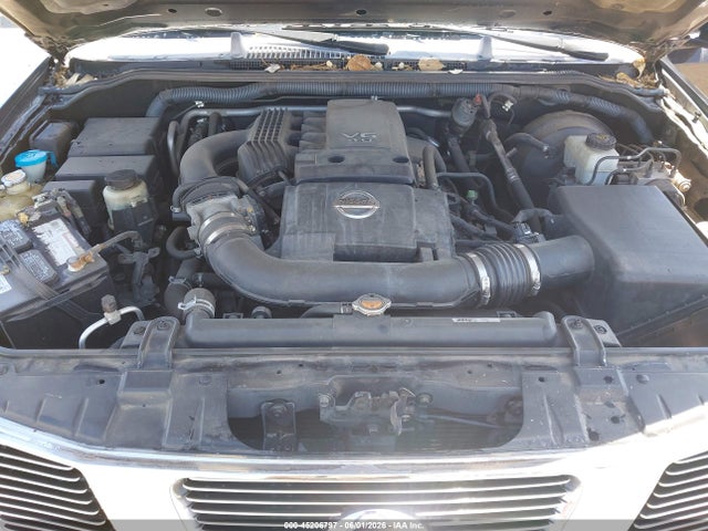 Nissan Pathfinder Le