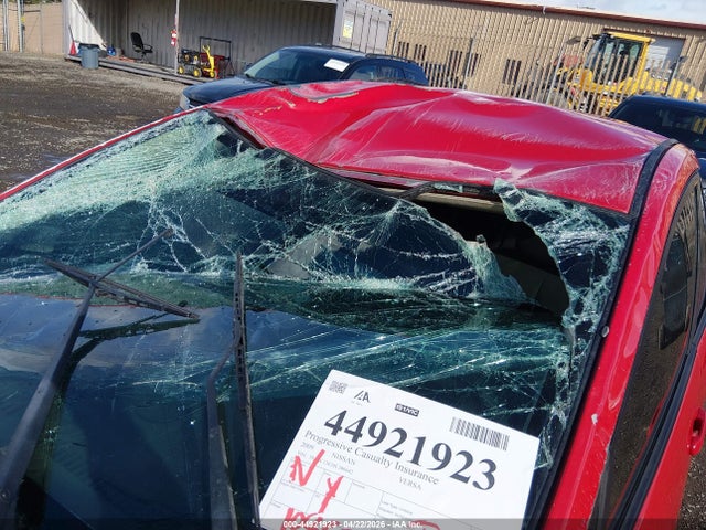 Nissan Versa 1.8s