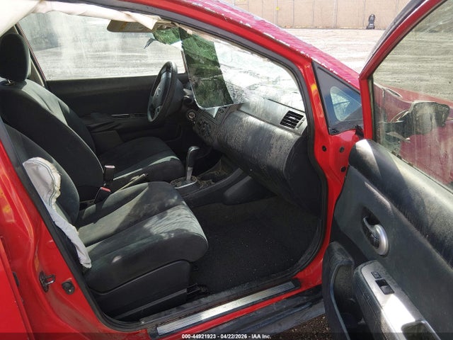Nissan Versa 1.8s