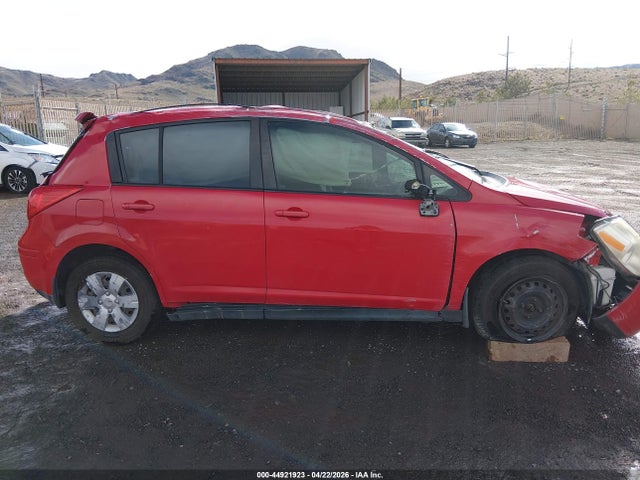 Nissan Versa 1.8s