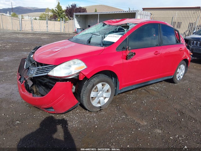 Nissan Versa 1.8s