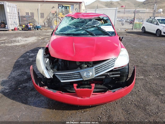 Nissan Versa 1.8s