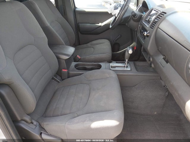 Nissan Frontier Xe