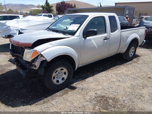 Nissan Frontier Xe