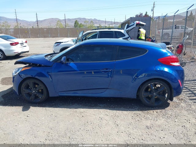 Hyundai VELOSTER