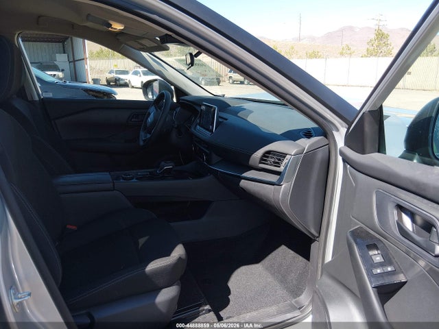 Nissan Rogue S Intelligent Awd