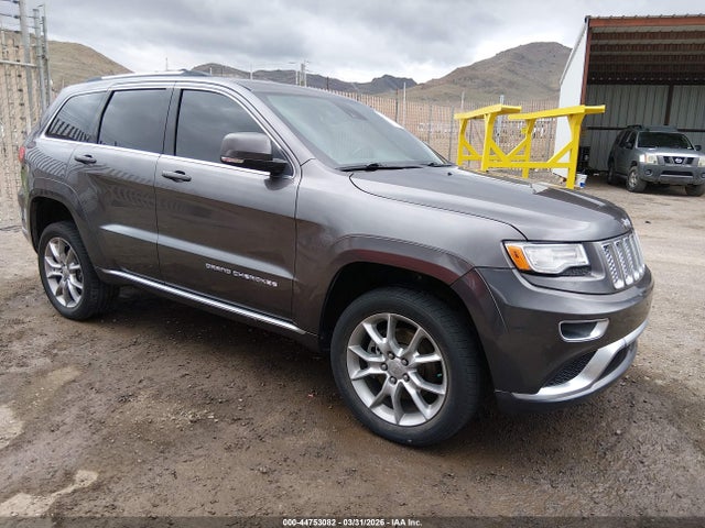 Salvage Jeep Grand Cherokee Image