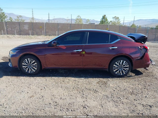 Nissan Altima Sv Intelligent Awd