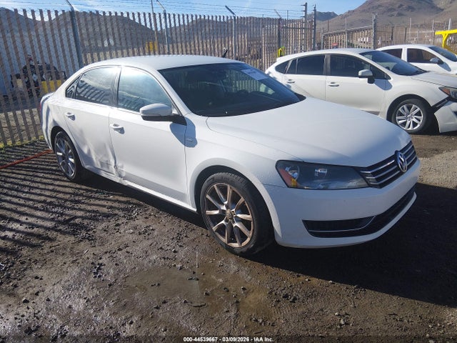 Salvage Volkswagen Passat Image