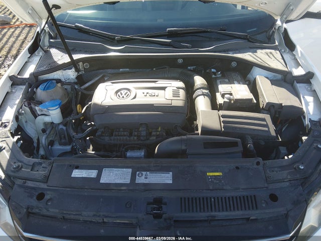 Volkswagen Passat 1.8t Wolfsburg Edition