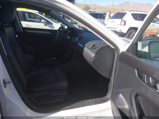 Volkswagen Passat 1.8t Wolfsburg Edition
