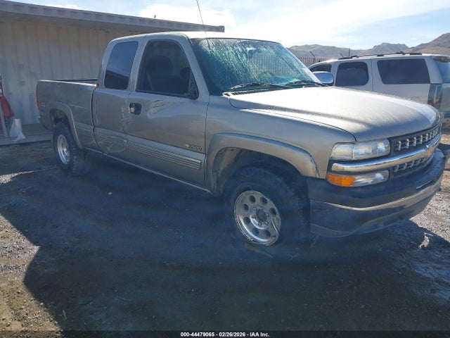 Salvage Chevrolet Silverado 1500 Image