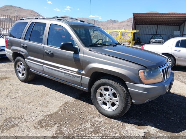Salvage Jeep Grand Cherokee Image