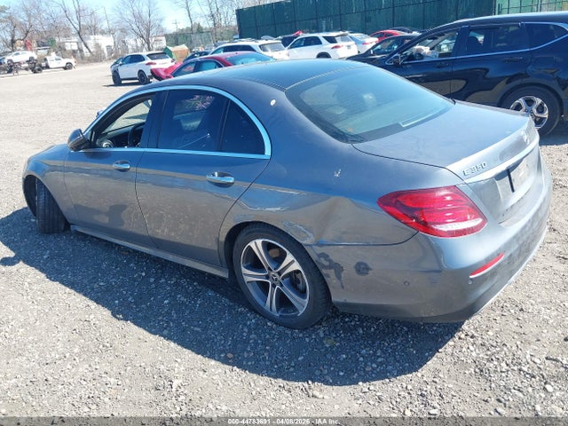 Mercedes-Benz E-Class 4matic